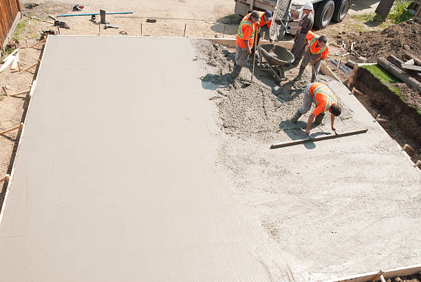Best Concrete Driveway Installation in Val Verde Park, TX